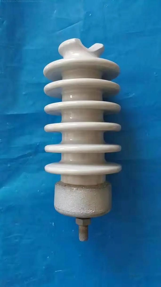工程防护先锋 江苏横担绝缘子的严谨工艺与应用优势